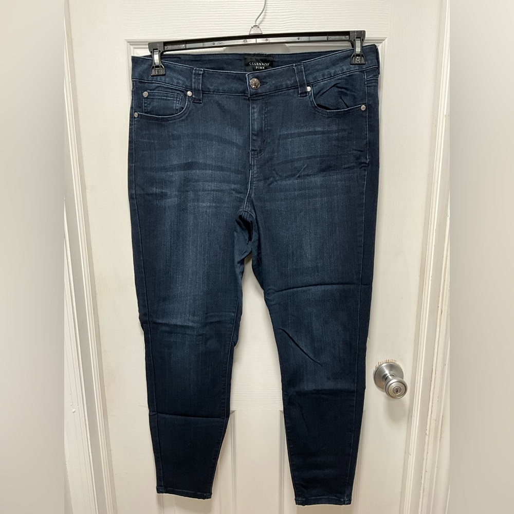 Celebrity Pink Skinny Jeans Plus Size 16, Inseam 27”